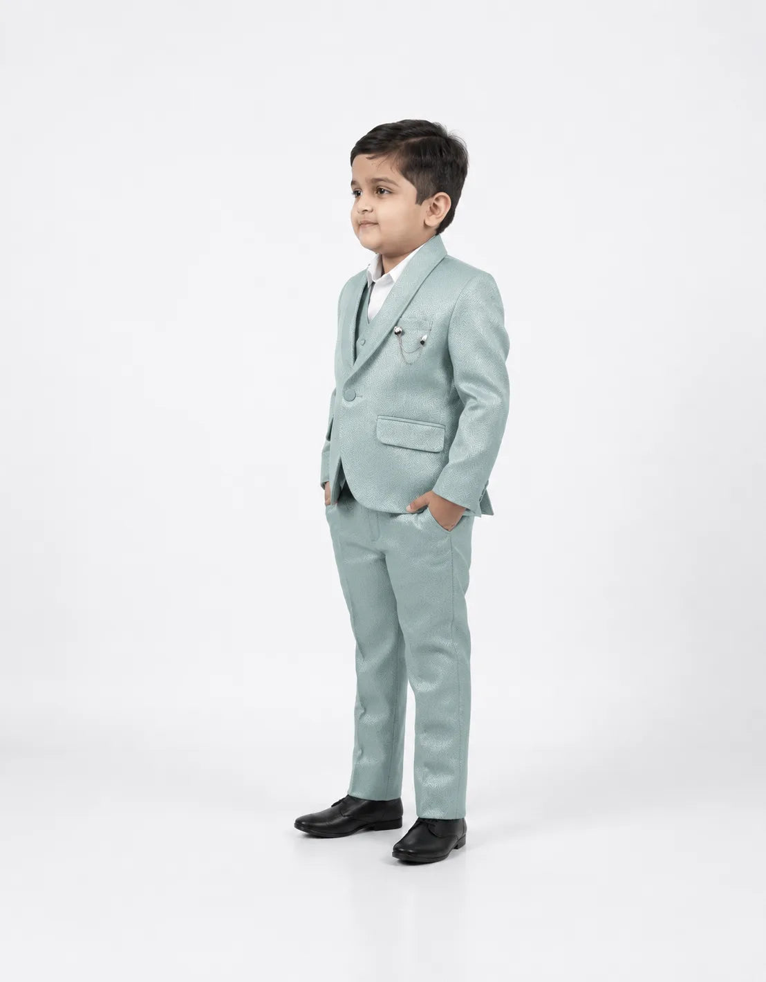COURTSUIT