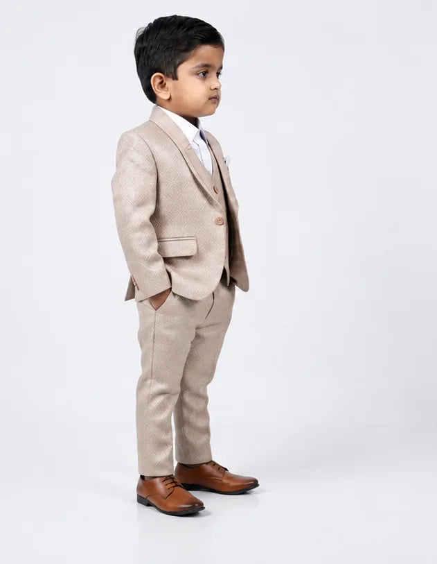 COURTSUIT