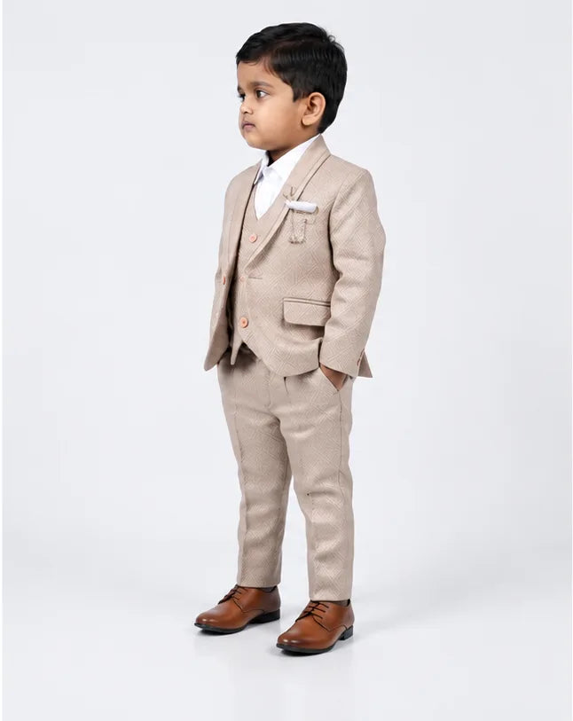 COURTSUIT