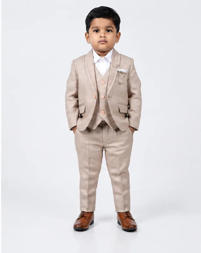 COURTSUIT